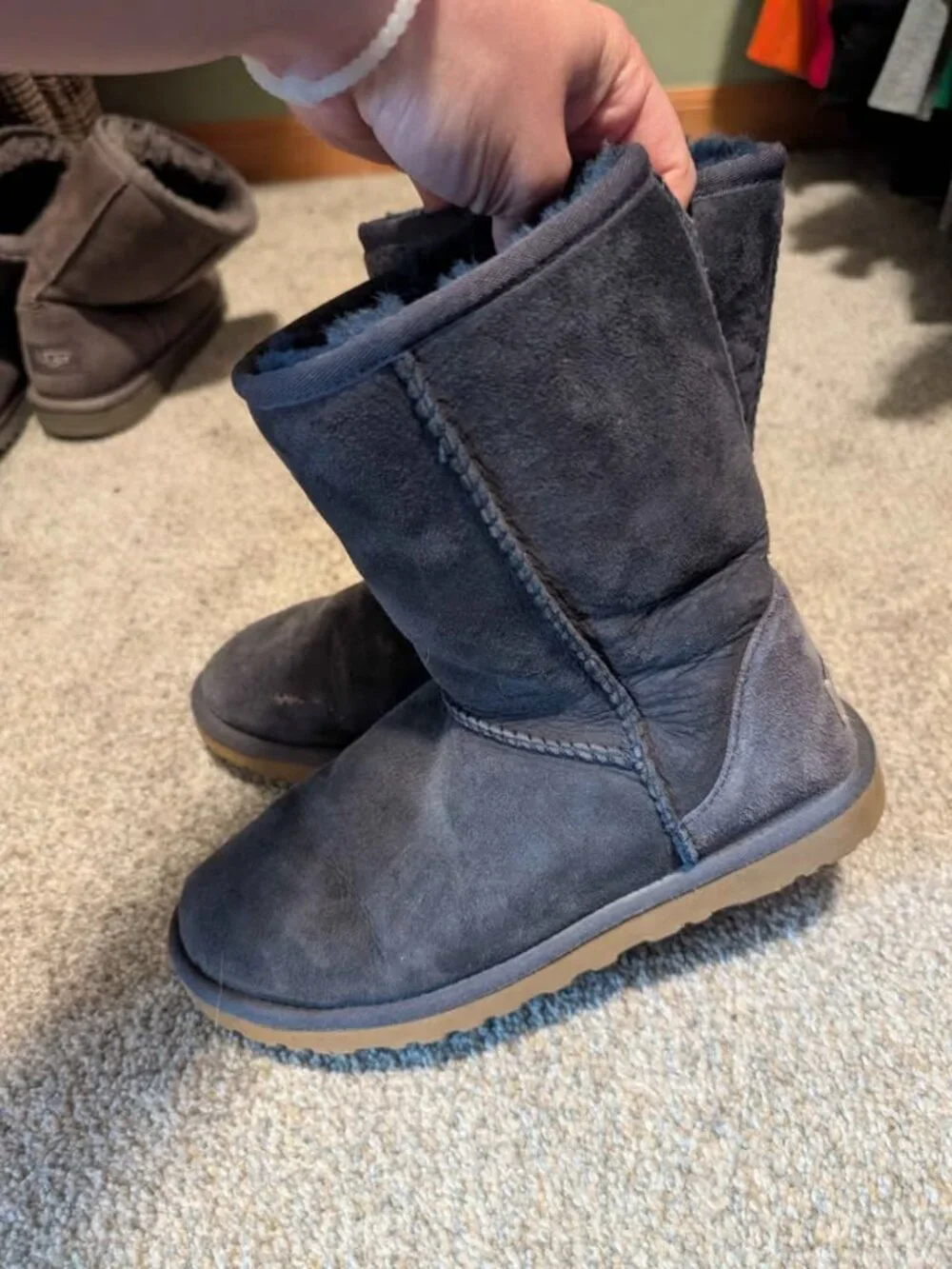 Navy uggs boots kids size 6/women's 7.5